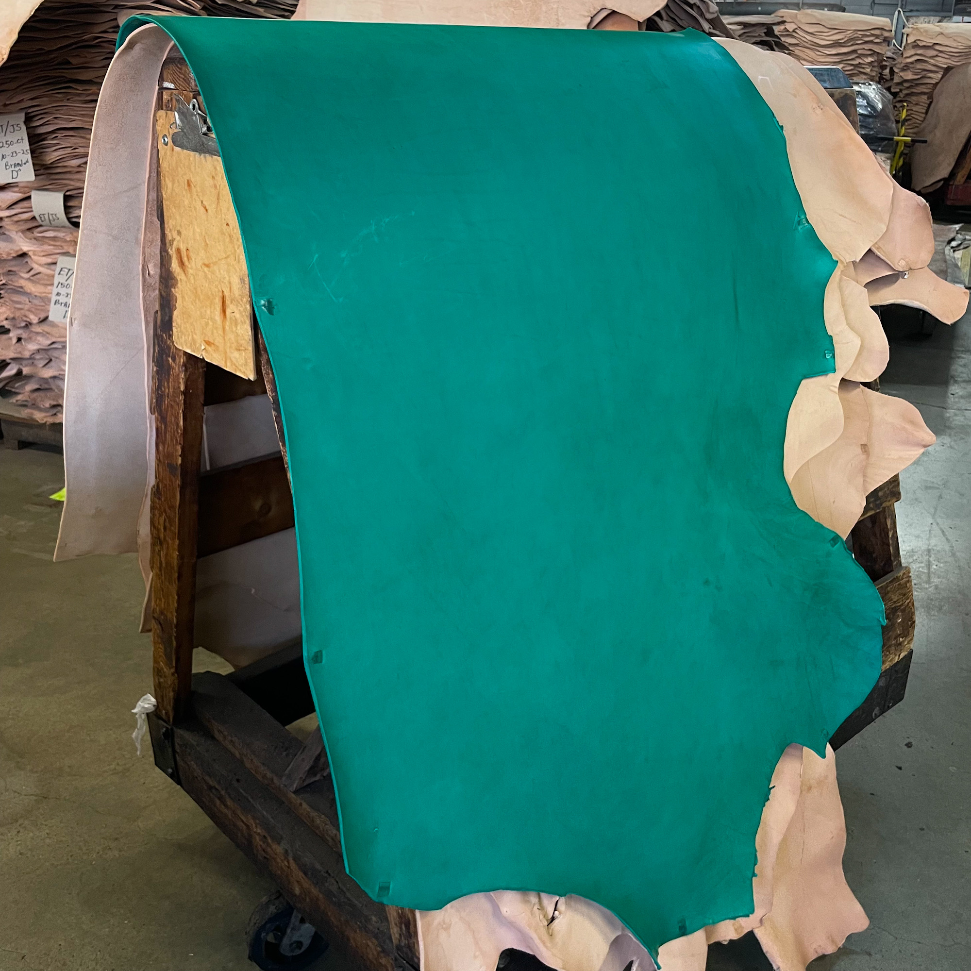 Hermann Oak Tooling – Aqua Green 10/11oz+