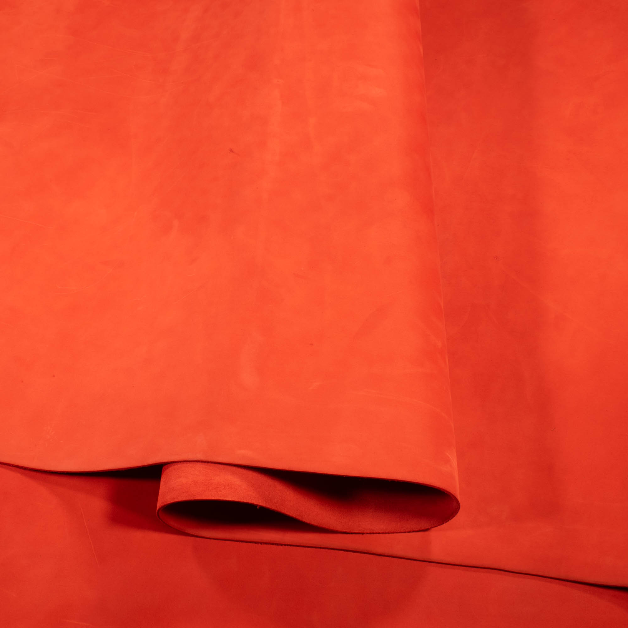 Horween – Snuffed Suede – Red 6/7oz